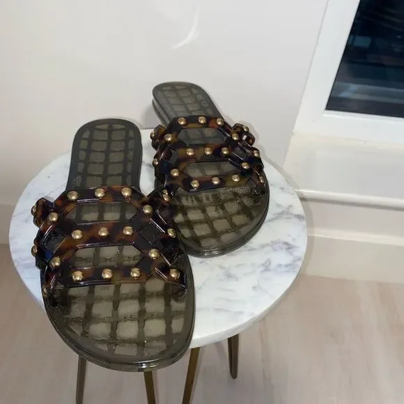 Vince Camuto Gold embezzled flat sandle - Picture 3 of 5